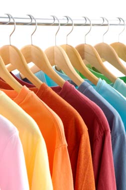What colours to wear to look good in photos